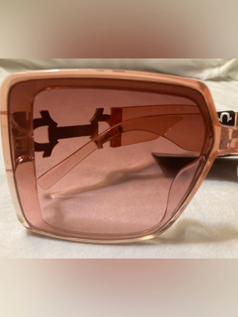 NWT True Religion Pink Oversized Square Sunglasses